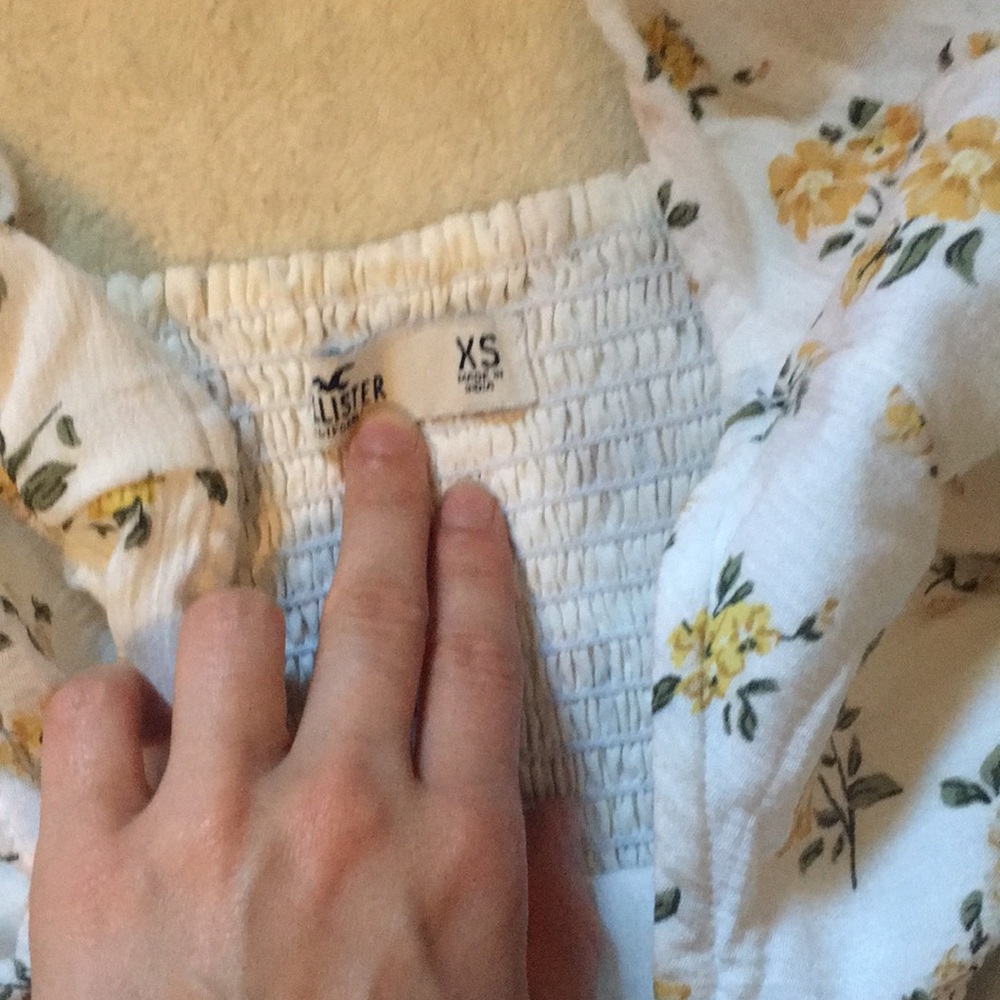 Dress - Picture 2 of 3